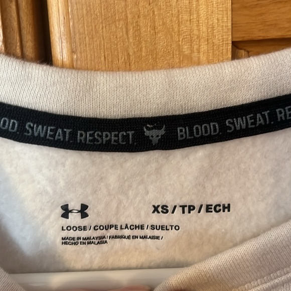 Project Rock Under Armour Fleece Lined Crewneck Sweatshirt - Picture 10 of 10